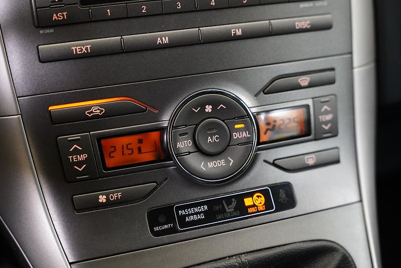 Toyota Auris - fotka 16 z 20