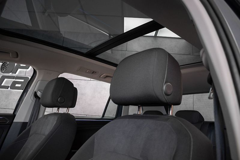 Volkswagen Tiguan 2.0TDI DSG*ACC*VIRTUAL*EL.KUFR - fotka 17 z 46