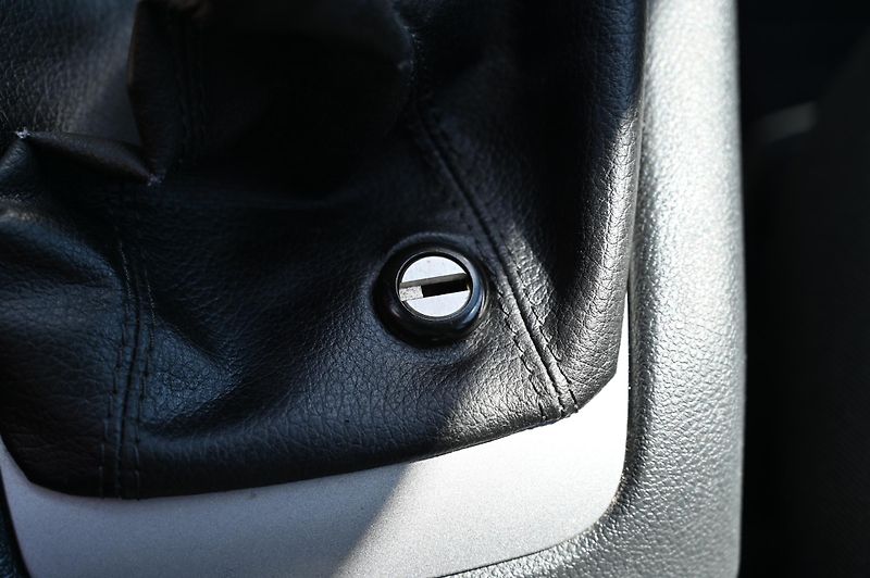 Škoda Octavia 2.0TDI 103KW 9/2012 Rezervace - fotka 17 z 43