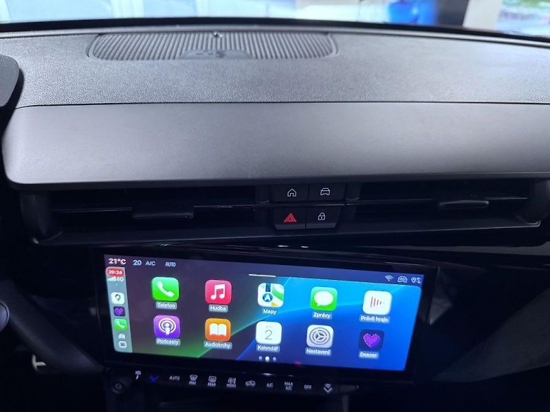 Alfa Romeo Junior (2026) Ibrida 1.2 Turbo 145k eDCT6 Q4 - fotka 11 z 17