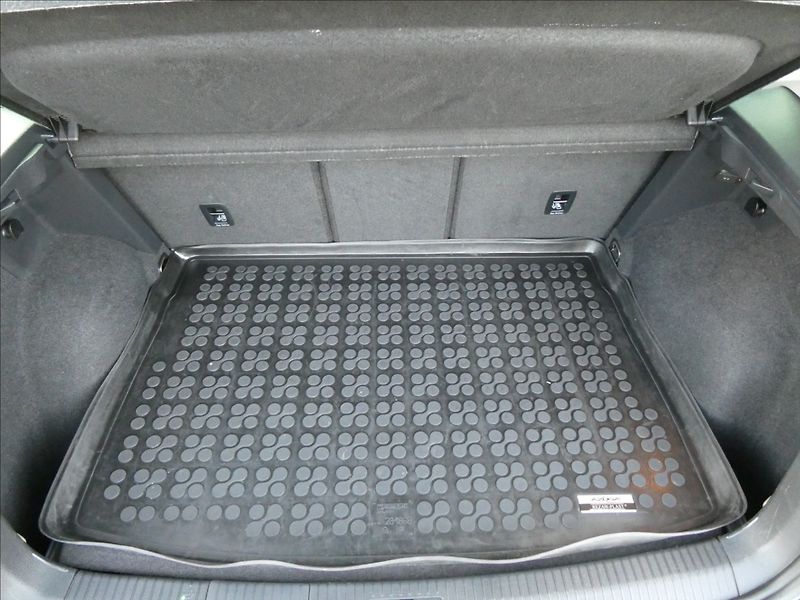 Volkswagen Golf Sportsvan 1,5 TSi 110kW DSG,závěs,naviga - fotka 18 z 43
