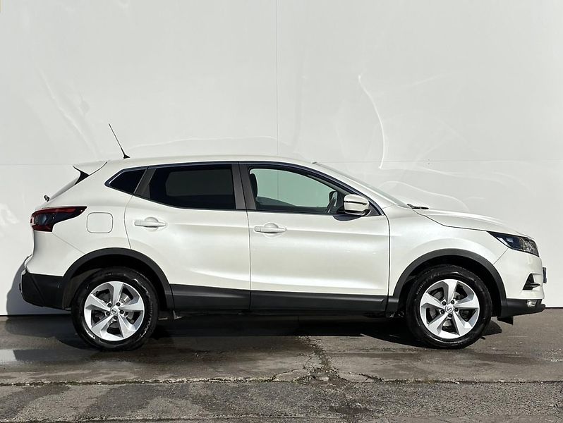 Nissan Qashqai 1.3 DiG-T 103KW Acenta Winter - fotka 3 z 23
