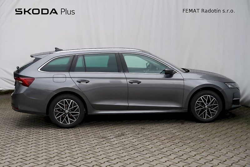 Škoda Octavia (2024) Combi Selection 1,5 TSI/85 kW - fotka 3 z 31
