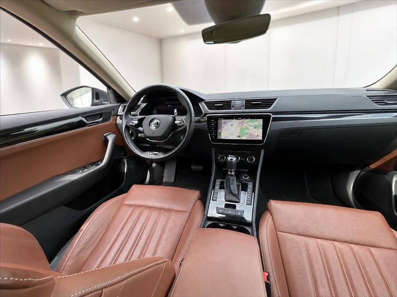 Škoda Superb 2,0 TDI 147kW L&K 4x4 DSG NZT - fotka 5 z 6