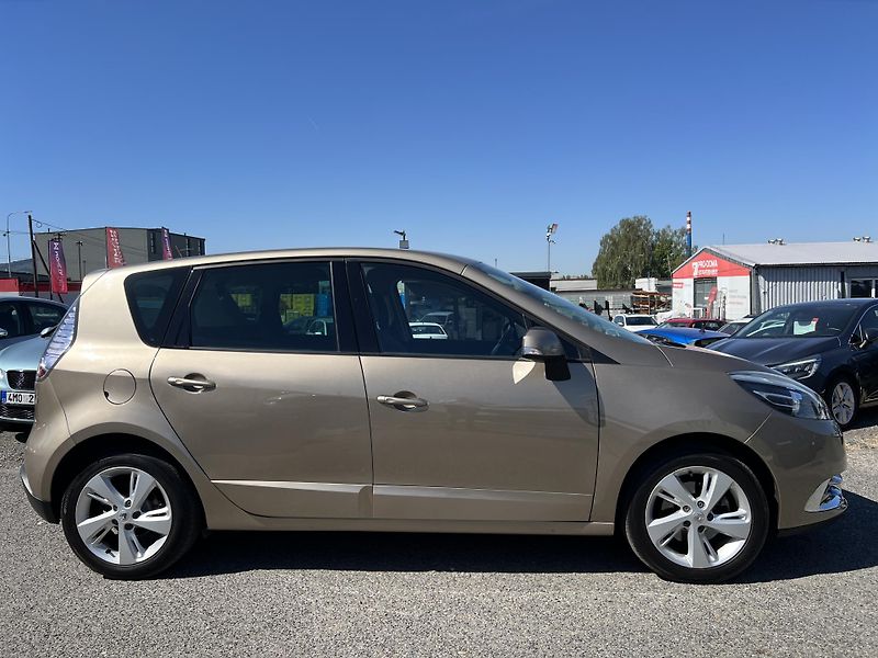 Renault Scénic 1.2TCe KLIMA TEMPOMAT ALU - fotka 8 z 43
