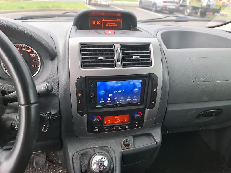 Peugeot Expert Tepee (2015) LONG 2.0 HDi 120-KW KLIMA SERV - fotka 15 z 18