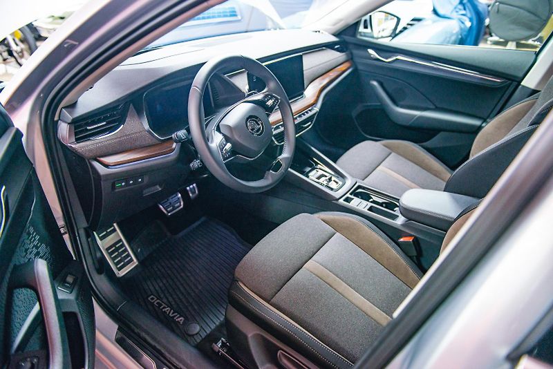 Škoda Octavia (2024) SCOUT 2,0Tdi 147kw-4x4 Panoram - fotka 2 z 36