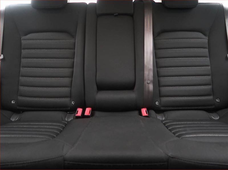Ford Mondeo (2018) 2.0 TDCI, Navi, Tempomat - fotka 10 z 15