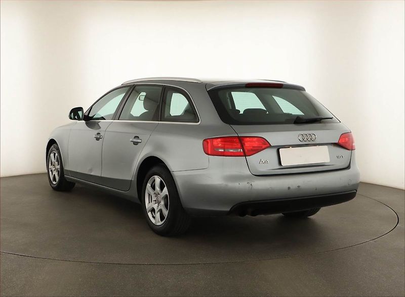 Audi A4 (2008) 1.8 TFSI, ČR,1.maj, udržované - fotka 4 z 13