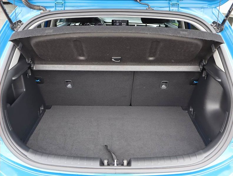 Kia Rio (2023) 1.0 T-GDI, Automat, Serv.kniha - fotka 14 z 18