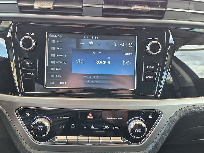SsangYong Korando 1.5 Turbo e-XGI 120Kw LE Eco - fotka 17 z 25