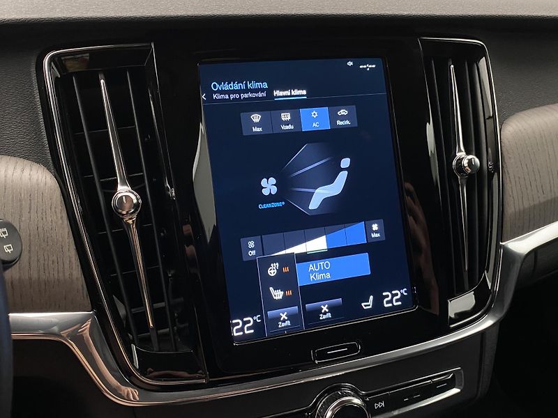 Volvo V90 CC D5 AWD MOMENTUM POLESTAR  - fotka 42 z 46