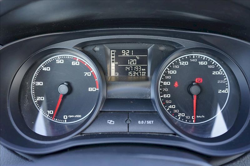 Seat Ibiza (2014) TSI 77 kW Reference - fotka 11 z 25
