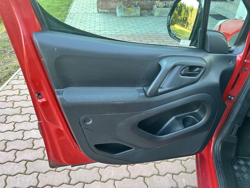 Peugeot Partner Tepee 1.6HDI 55KW,KLIMA,ŠOUPAČKY,TZ - fotka 12 z 35