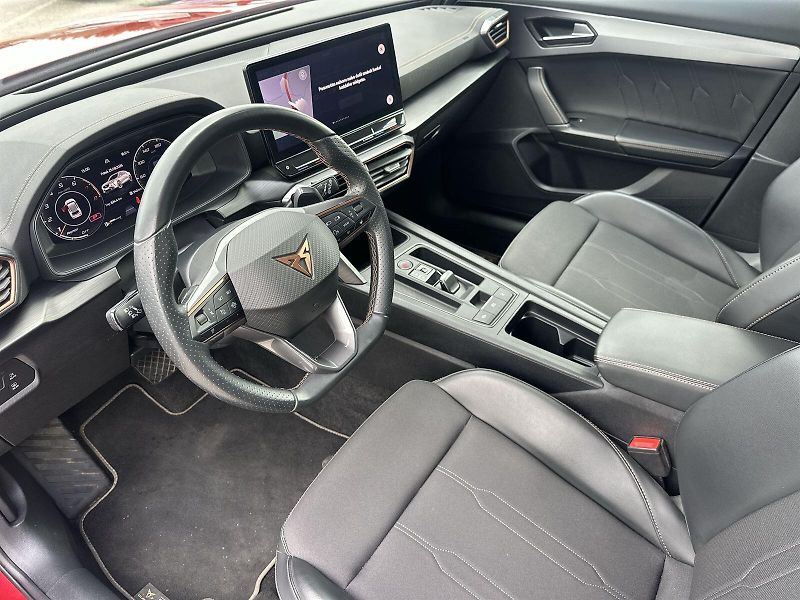 Cupra Formentor (2024) 1.5 TSI DSG - fotka 8 z 32