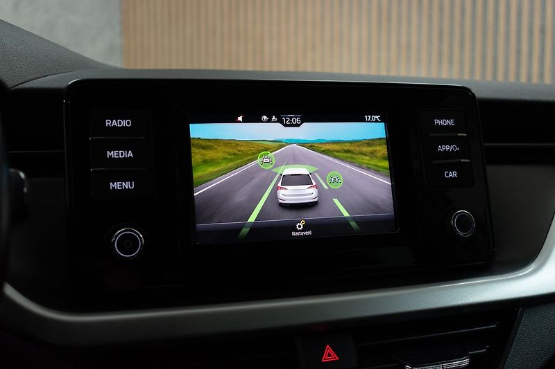 Škoda Scala 1.6 TDI SmartLink+*DPH*ČR 1.M* - fotka 25 z 39