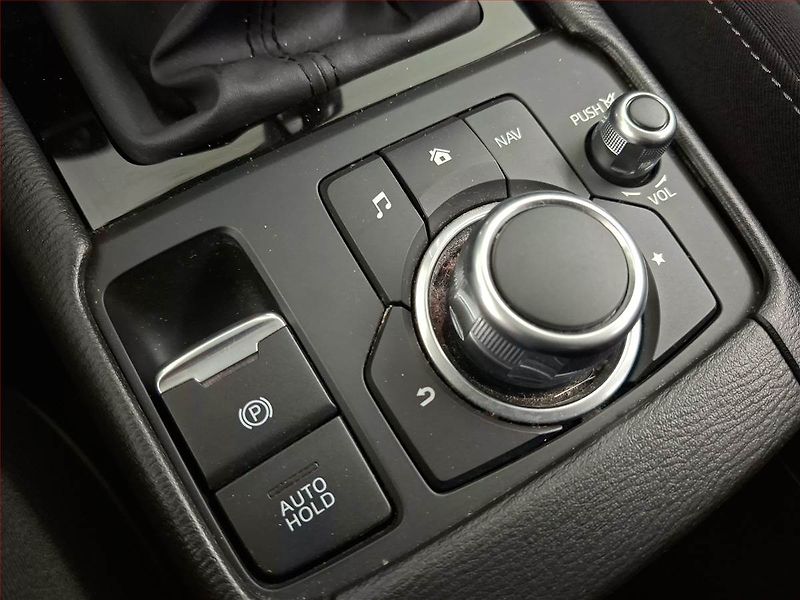 Mazda CX-3 (2018) Attraction 2.0 Skyactiv-G - fotka 16 z 19