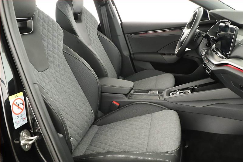 Škoda Octavia (2025) 2.0 TSI, SPORTLINE, AUTOMAT - fotka 7 z 20
