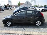 Hyundai i30 1,4 i 16v, klima, serviska, - náhled 8