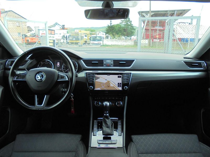Škoda Superb (2015) 2.0TDI-110kw-DSG-NOVÝ MODEL - fotka 10 z 12