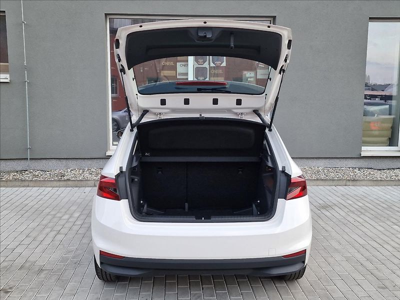Škoda Fabia 1.0TSI Ambition,ČR,1.Majitel - fotka 34 z 43