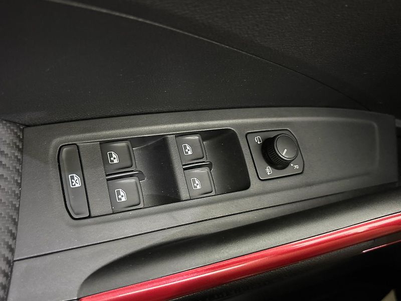 Škoda Fabia Monte Carlo DSG - fotka 21 z 29
