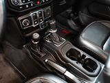 Jeep Wrangler (2021) 2.0 Sahara Overland - náhled 25