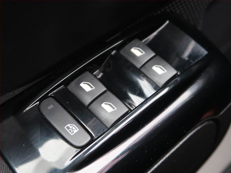Citroën C3 (2018) 1.2 PureTech, Serv.kniha - fotka 17 z 17