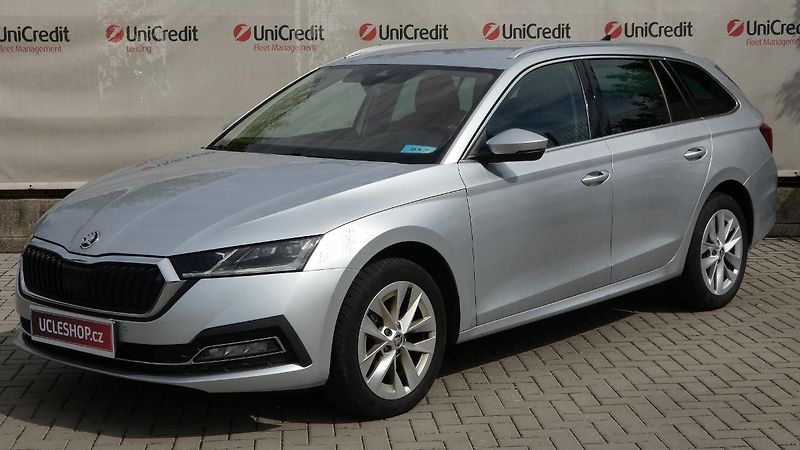 Škoda Octavia Combi 2,0 TDI Style 4x4 DSG 11 - fotografie inzerátu