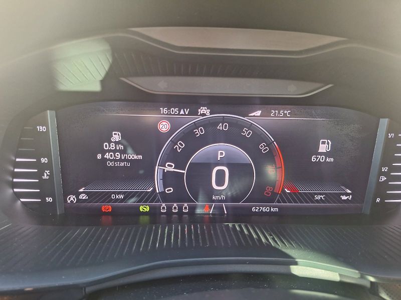 Škoda Kamiq (2021) 1.0 TSI / 81 kW / 7DSG / STYLE - fotka 22 z 35