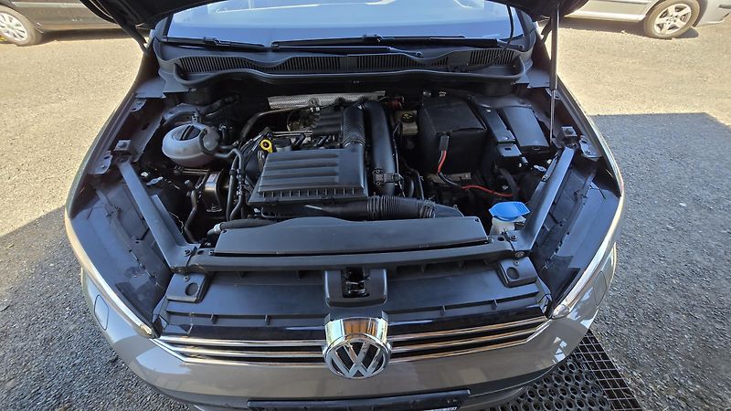 Volkswagen Golf Sportsvan 1.4TSi HIGHLINE TECH  1MAJITEL - fotka 40 z 42