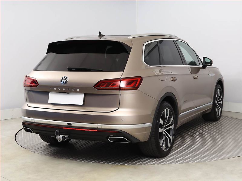 Volkswagen Touareg (2019) 3.0 TDI - fotka 5 z 26
