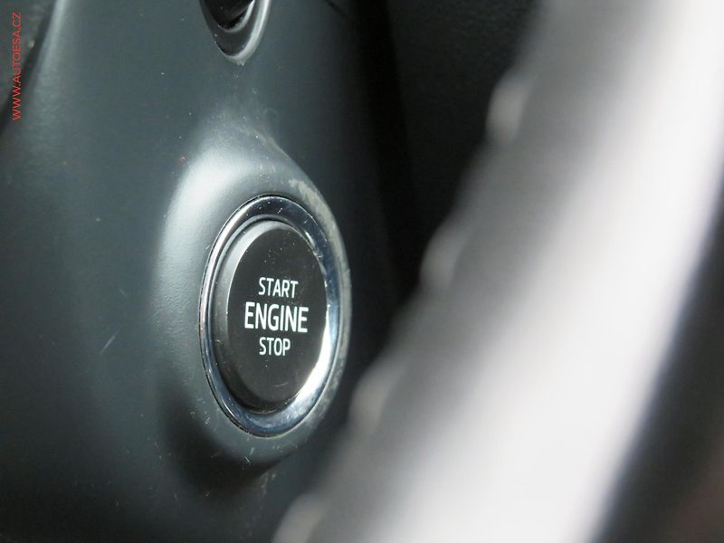 Škoda Octavia (2017) 1.0 TSi, ČR, Style, xenon - fotka 27 z 33