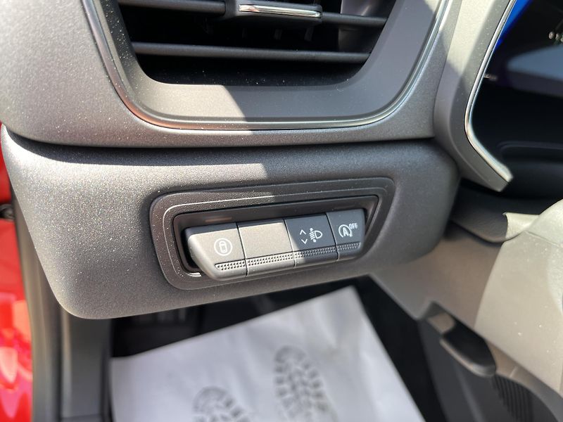 Renault Symbioz (2025) Techno mild hybrid 140     - fotka 16 z 29