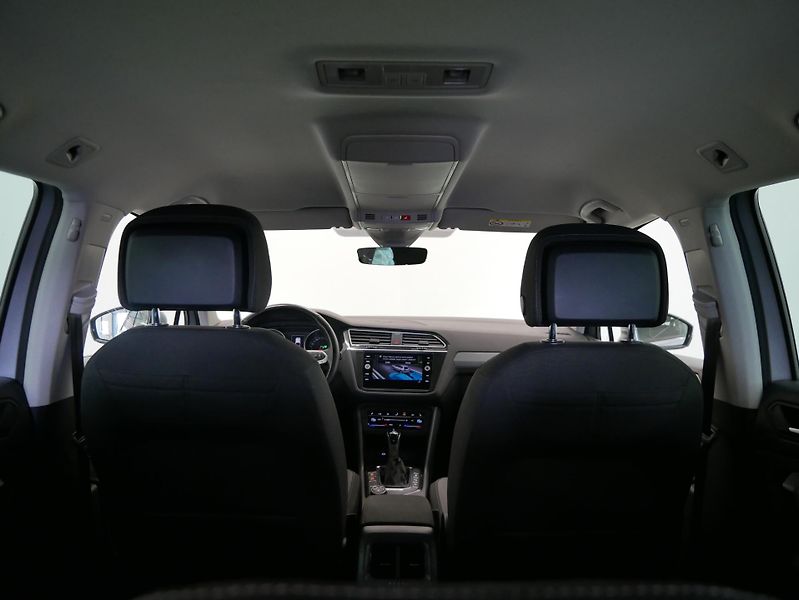 Volkswagen Tiguan - fotka 25 z 28