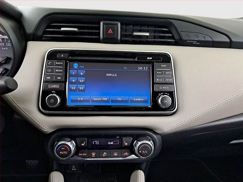 Nissan Micra (2017) 0.9 IG-T, ČR,1.maj, Serv.kniha - fotka 12 z 17