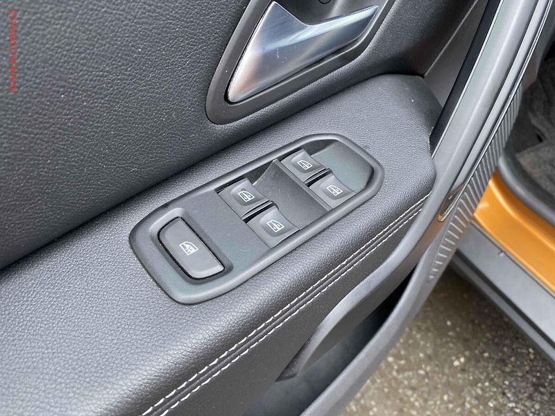 Dacia Duster (2019) 1.3 TCe, Prestige, kamera - fotka 13 z 16