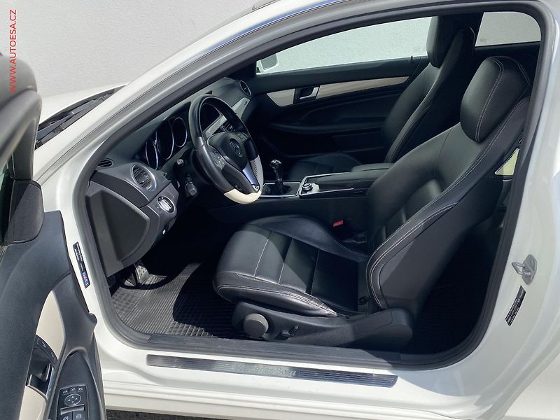 Mercedes-Benz Třídy C (2011) 2.2 CDi C250, ČR, Navi, kůže - fotka 9 z 19