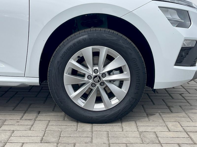 Škoda Kamiq (2026) 1,0 TSI / 85 kW DSG Top Select - fotka 14 z 30