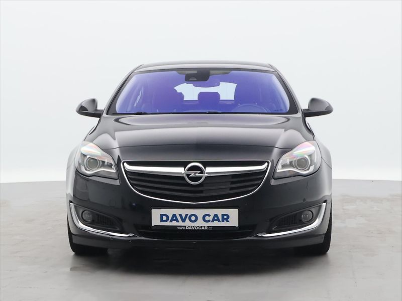 Opel Insignia 2,0 Turbo 184kW Cosmo SH - fotka 2 z 28