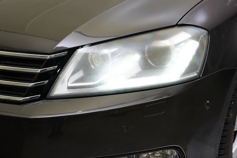 Volkswagen Passat - fotka 9 z 28