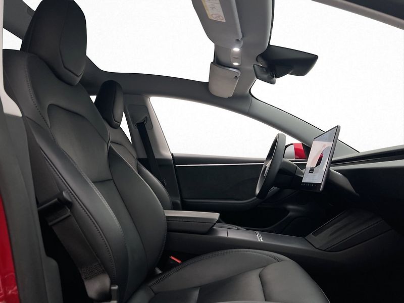 Tesla Model 3 Long Range AWD Highland - fotka 27 z 35