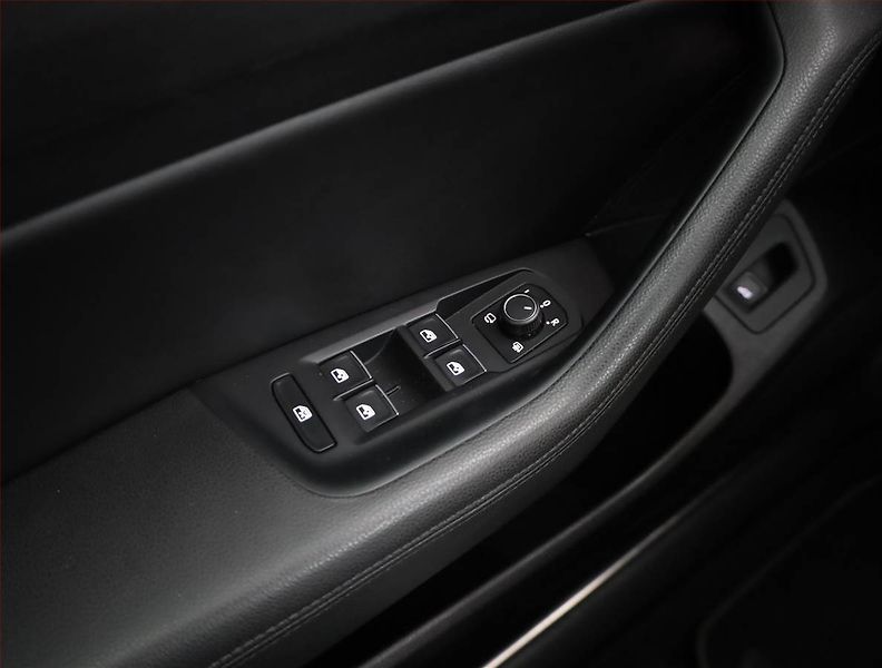 Volkswagen Passat (2017) Alltrack 2.0 TDI, 4X4 - fotka 17 z 20