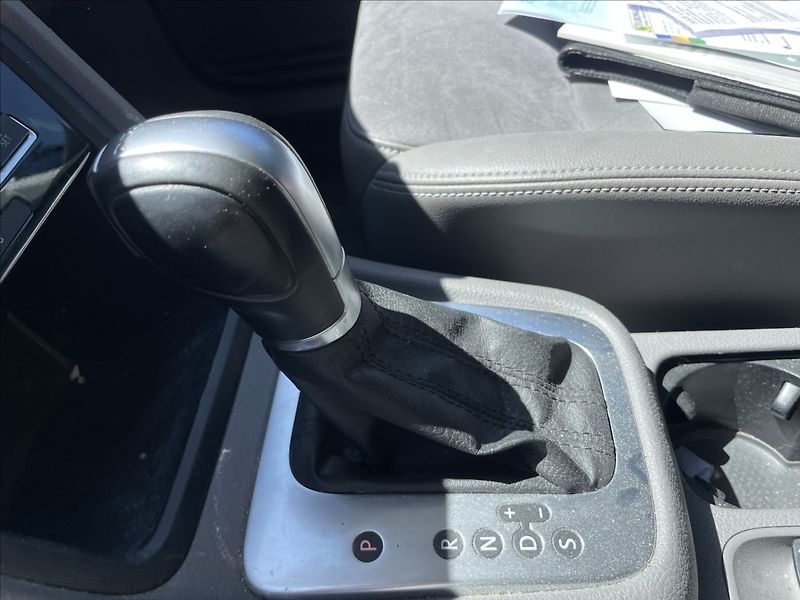 Volkswagen Sharan 2,0 TDi 135kw DSG 7míst Highli - fotka 22 z 46