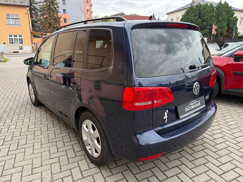 Volkswagen Touran (2013) 2.0 TDI CR - Pravidelný servis - fotka 2 z 14