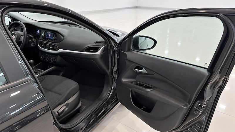 Fiat Tipo (2016) - fotka 2 z 23