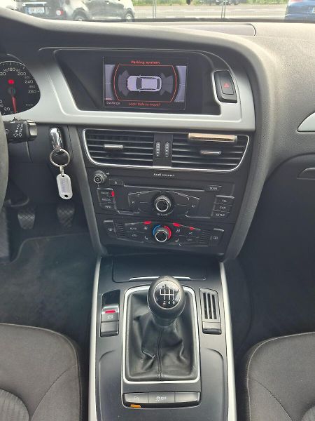 Audi A4 2.0TDi 105kW, tažné, kombi, ČR - fotka 14 z 26