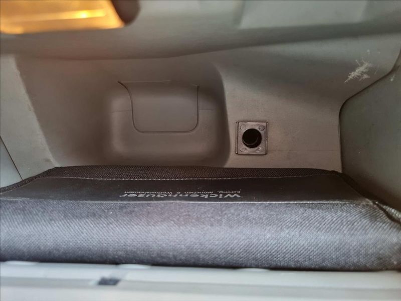 Opel Vivaro 2,5 DCi 8 Míst Webasto 2xKlima - fotka 27 z 31