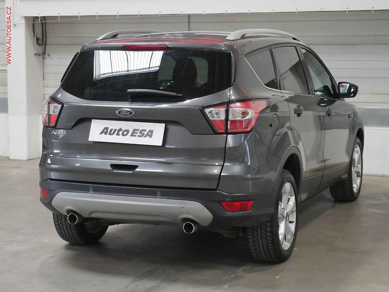 Ford Kuga (2017) 1.5TDCi, ČR, Navi, park.čidla - fotka 6 z 21