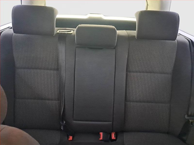 Audi A4 (2007) 2.0 TDI, nová STK, Tažné - fotka 10 z 17